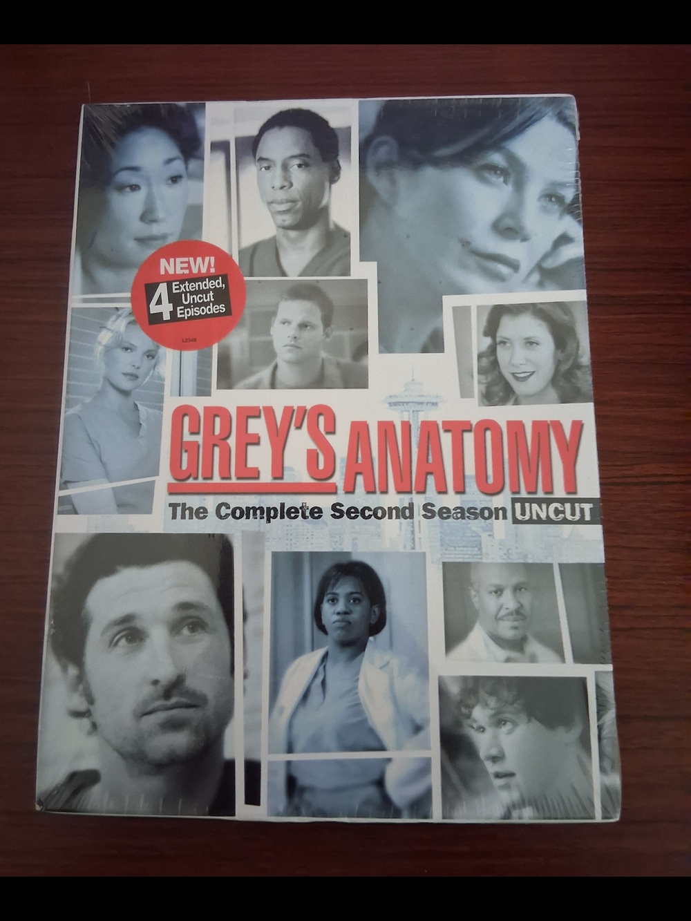 Grey's Anatomy The Complete Second Season DVD - White & Red Cover